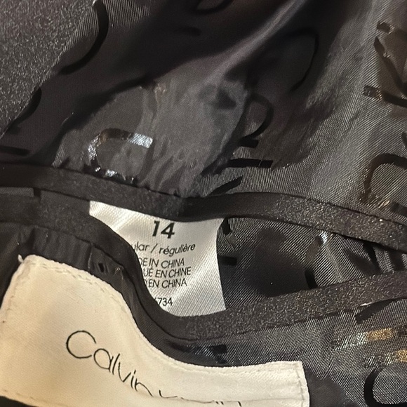 Calvin Klein Red and Black Velvet Blazer - Size 14 - Picture 3 of 7